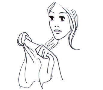 Séchez vos cheveux délicatement à l'aide d'une serviette. Les variations de températures dues au lisseur ou au sèche cheveux favorisent l'apparition de pellicules